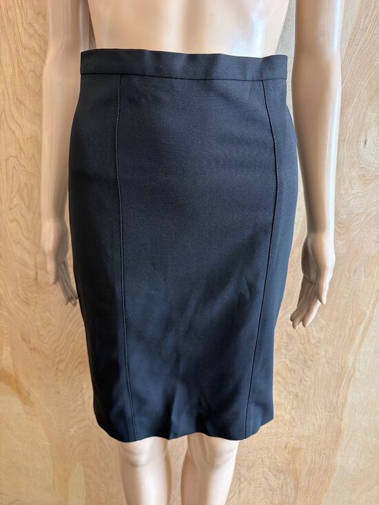 Dolce & Gabbana Dresses & Skirts - Vintage Dolce & Gabbana Black Wool Knee Length Skirt Leopard Lining Sz IT38